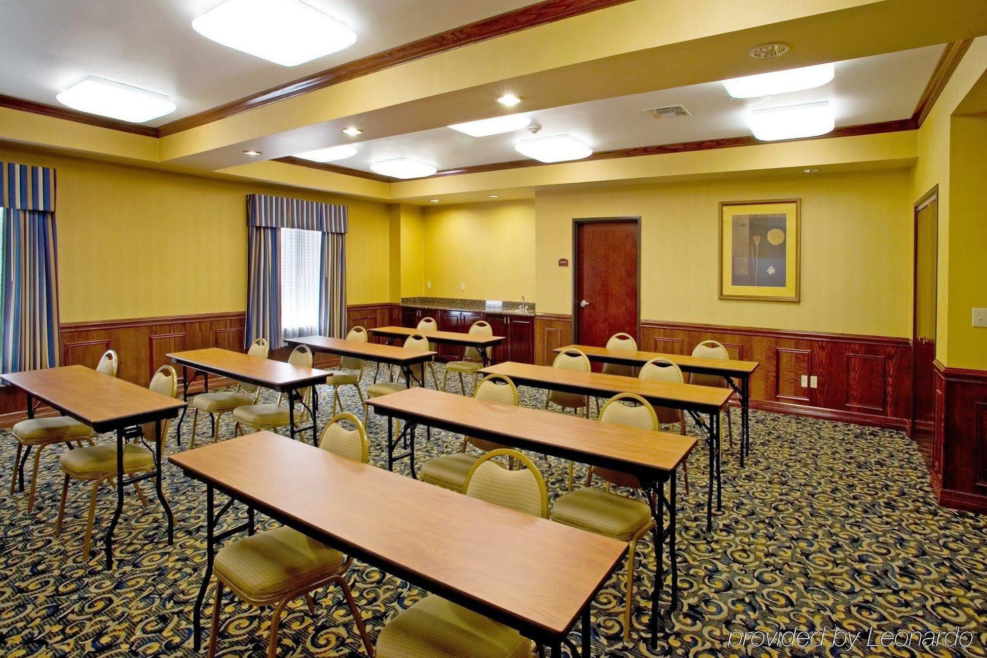 Holiday Inn Express Hotel And Suites Falfurrias Zewnętrze zdjęcie