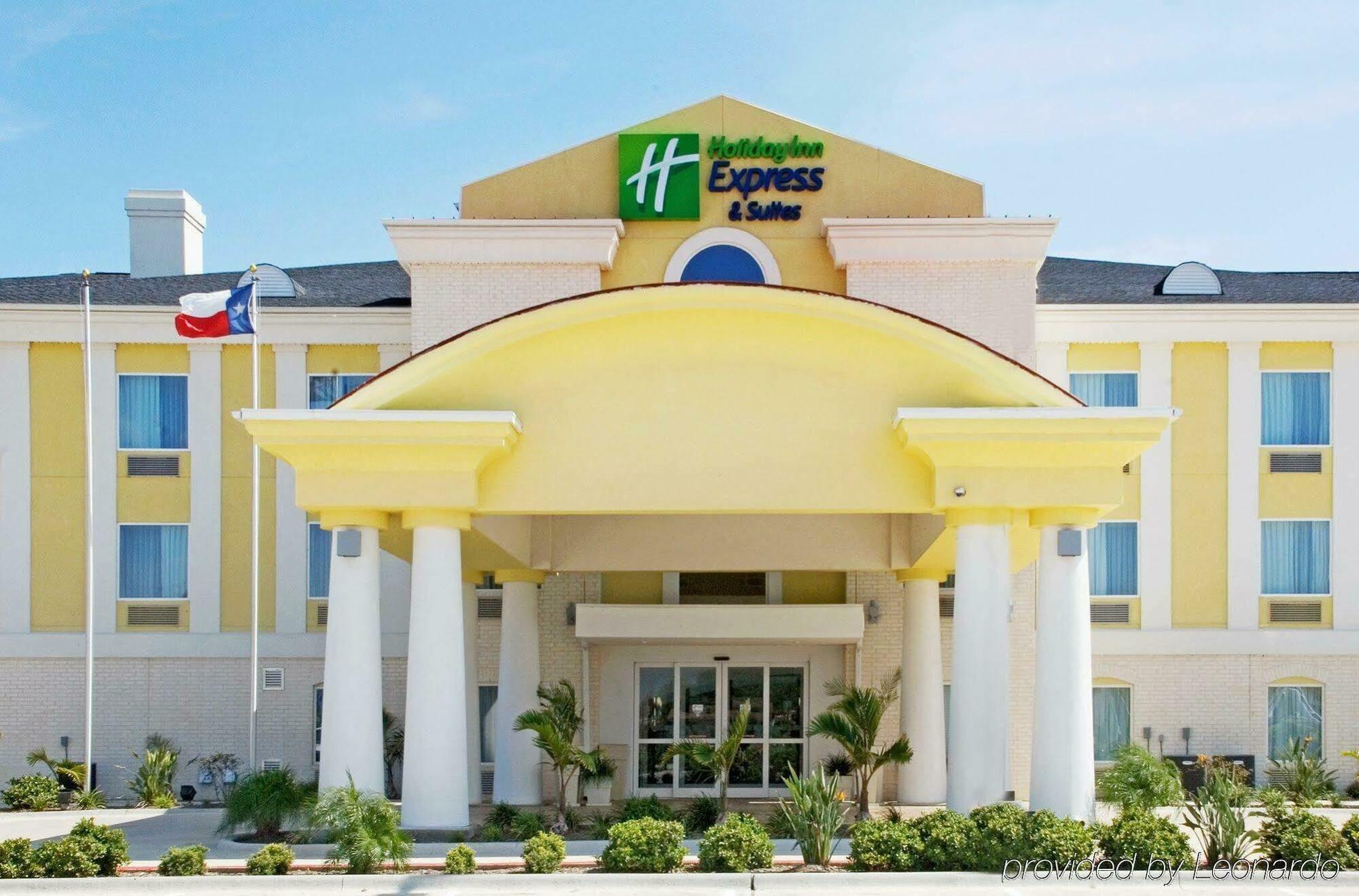 Holiday Inn Express Hotel And Suites Falfurrias Zewnętrze zdjęcie